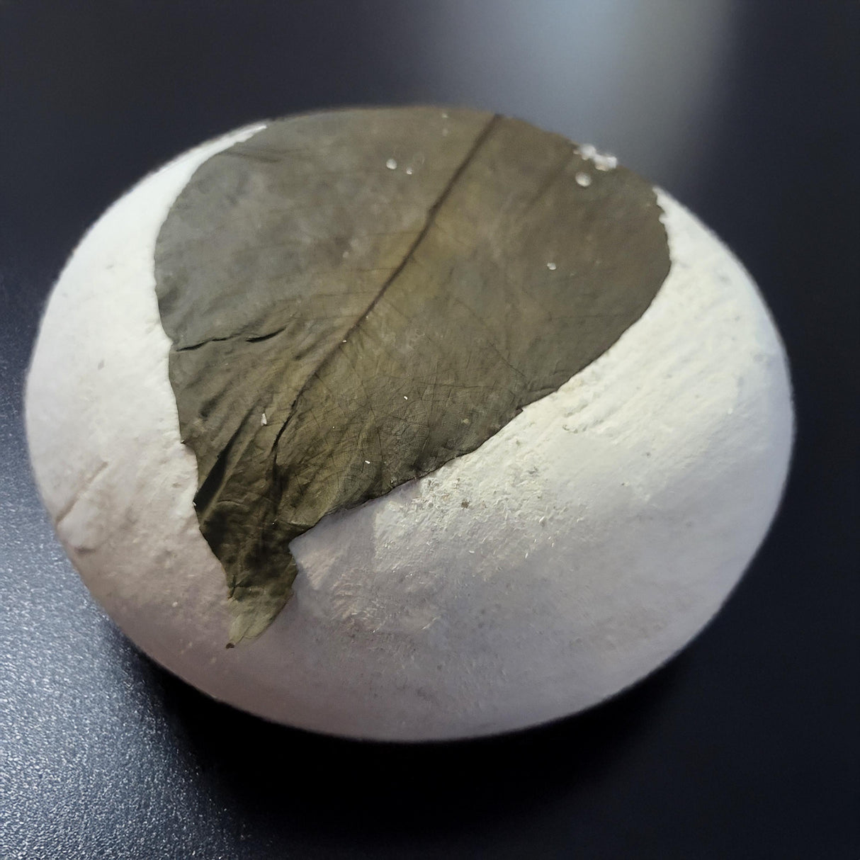 Formaggio Misto Stagionato in Foglie di Noci