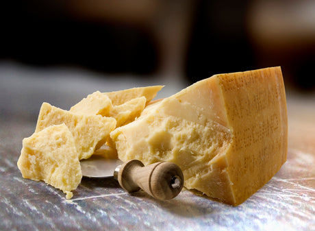 Scopri il Parmigiano Reggiano attraverso una Degustazione Verticale: L'Esperienza Unica della Stagionatura